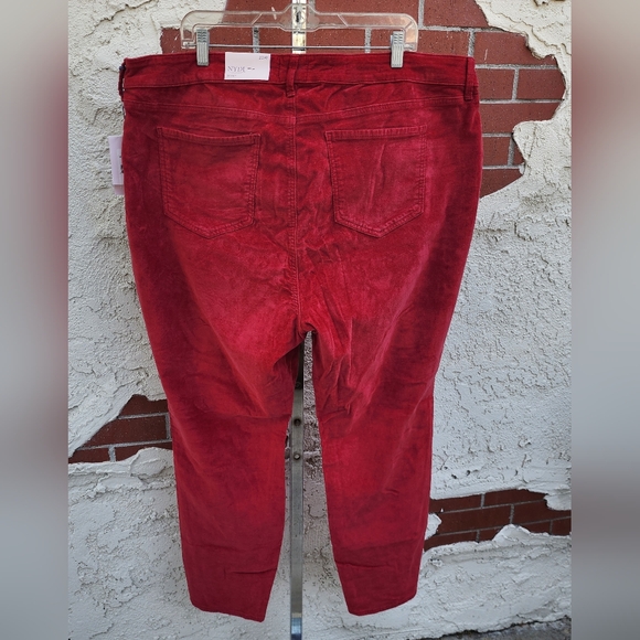 $125 New 22W NYDJ Ami skinny tummy control red velvet twist hem jeans pants - Picture 8 of 16